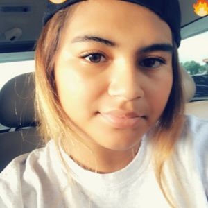 Meet your Posher, Alejandra